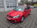 Volkswagen Golf VI**1.HAND+SCHIEBEDACH+SITZHEIZUNG** - Volkswagen Golf mit Diesel-Antrieb: Rot, Limousine