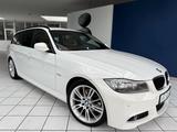 BMW 320d Touring *M SPORT*NAVI*PANORAMA*PDC*RDKS* - BMW 320 aus 2010: Kombi, 320d