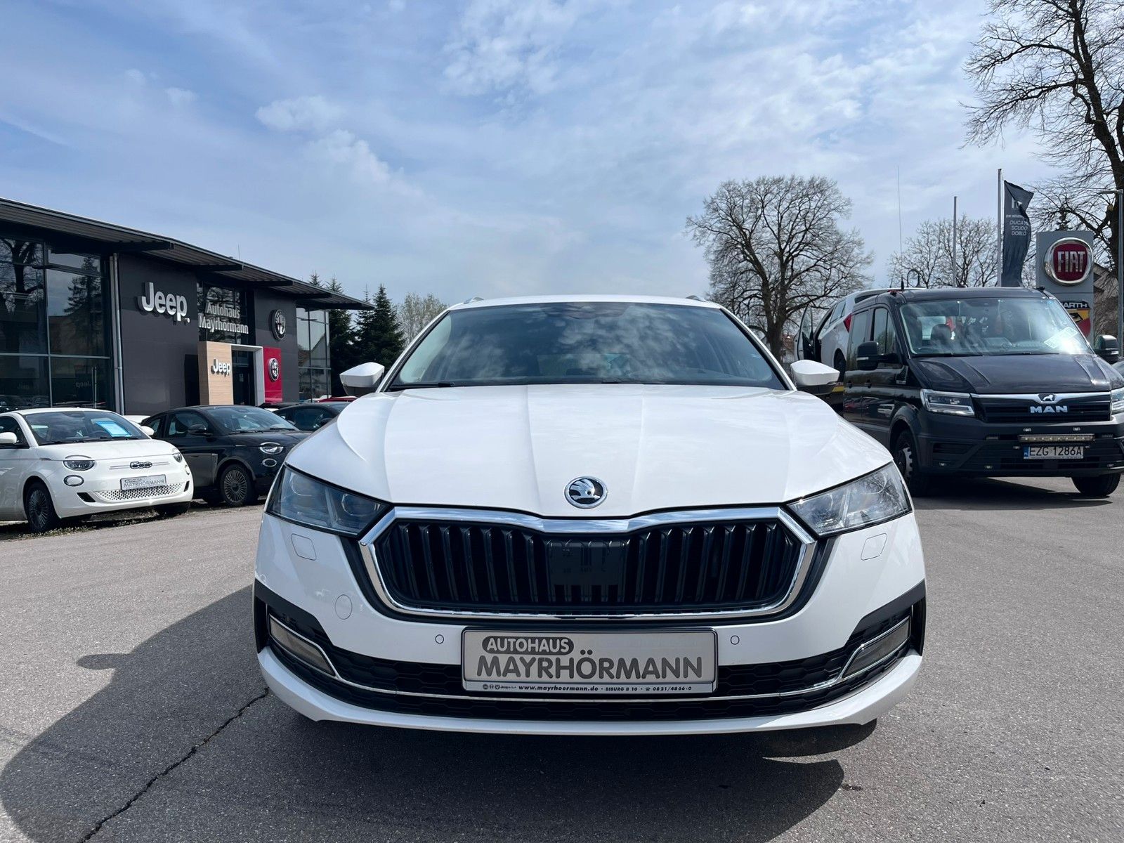 Fahrzeugabbildung SKODA Octavia Combi Style elekt. Sitze virtual  uvm.