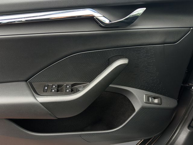 Octavia Combi 2.0 TDI DPF Style DSG ACC HUD LED