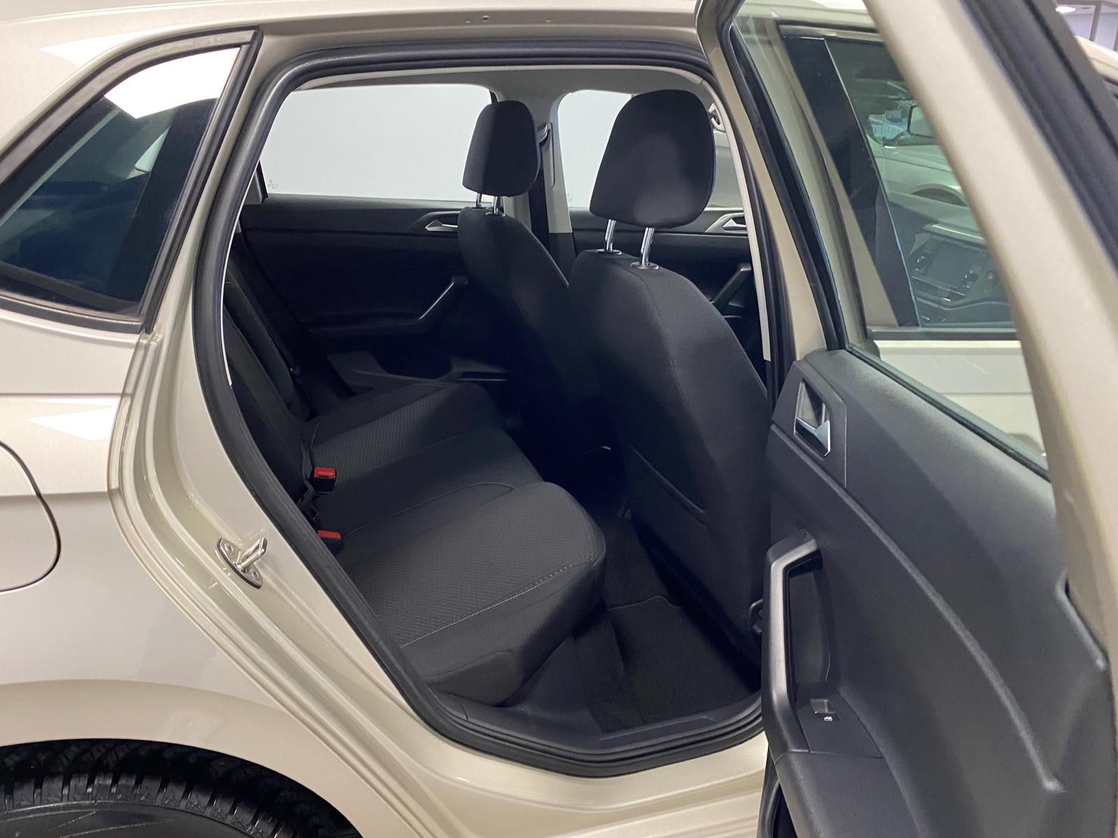 Fahrzeugabbildung Volkswagen Polo 1.0 TSI Comfortline PDC+SITZHEIZ+ALLWETTER+