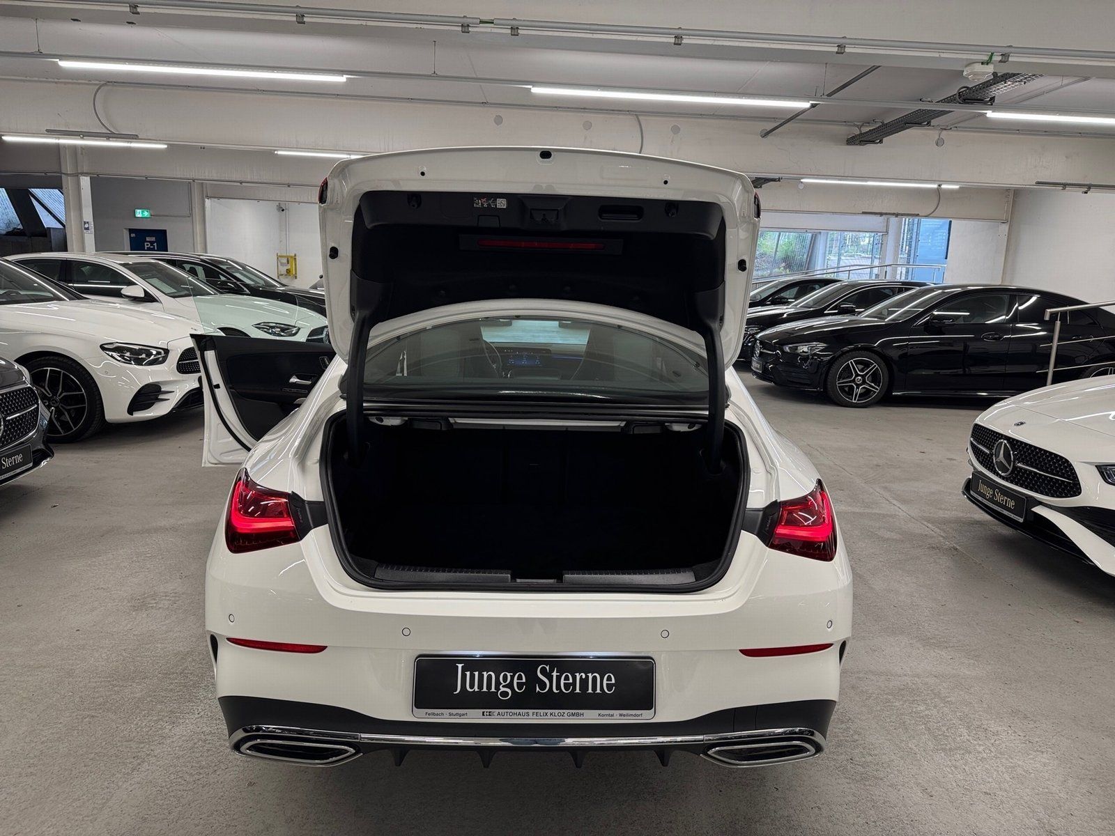 Fahrzeugabbildung Mercedes-Benz CLA 200 AMG Prem Plus*Pano*HUD*360*Totwink*Memo*