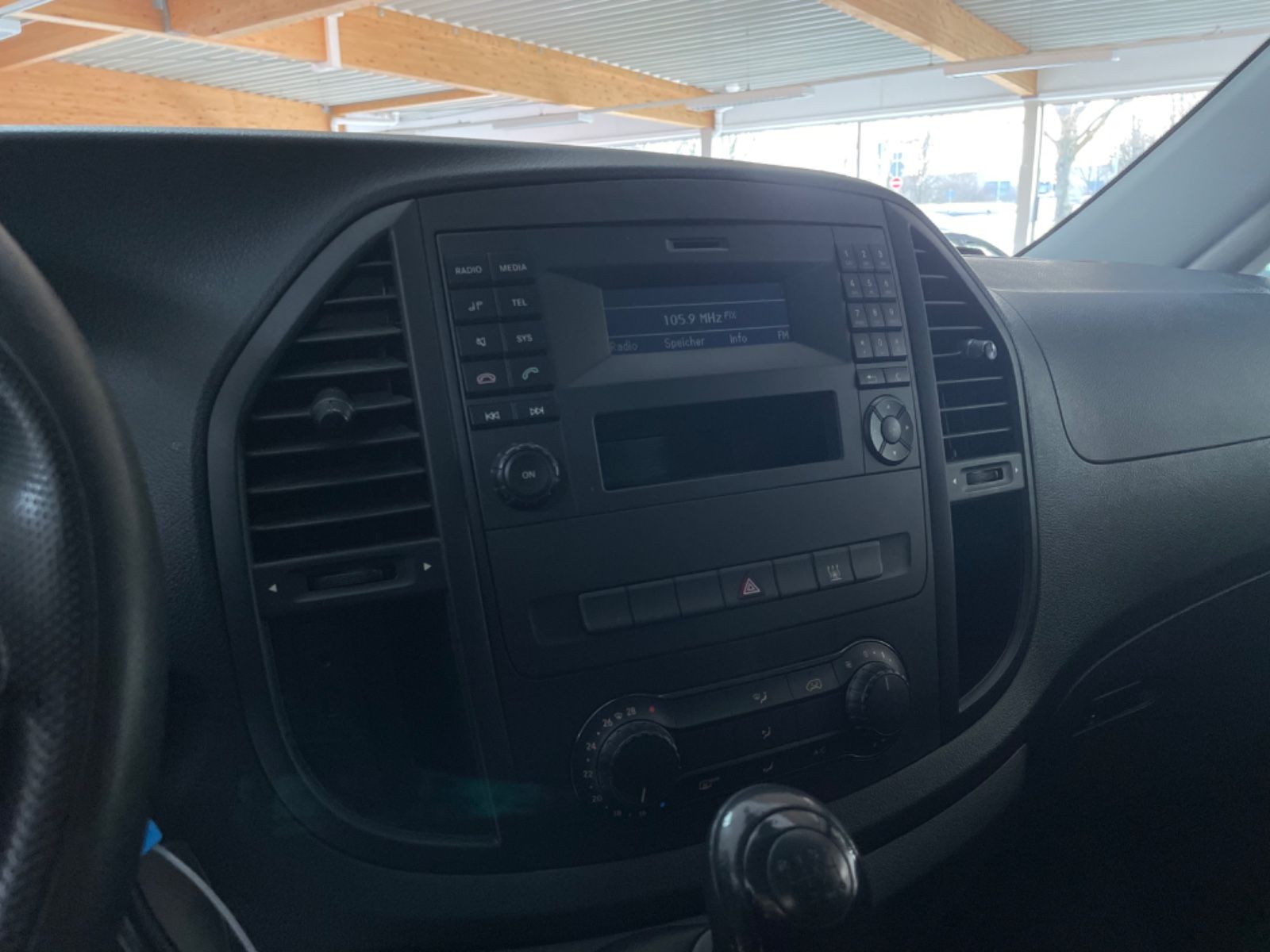 Fahrzeugabbildung Mercedes-Benz Vito Mixto 111 CDI FWD extralang *WERKSTATT*