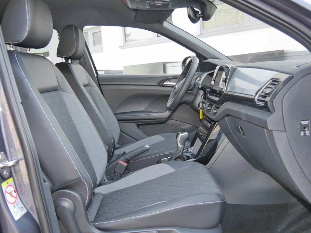 Fahrzeugabbildung Volkswagen T-Cross Life 1.0 TSI Kamera AHK Matrix-LED
