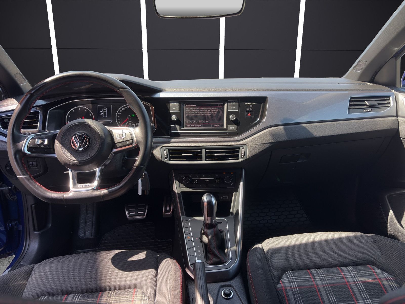 Fahrzeugabbildung Volkswagen Polo VI GTI/ACC/Ambiente/Winter Paket/Sport