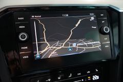 VW Passat Variant 2.0 TDI R-Line | Matrix | AHK VW Passat Variant 2.0 TDI R-Line | Matrix | AHK