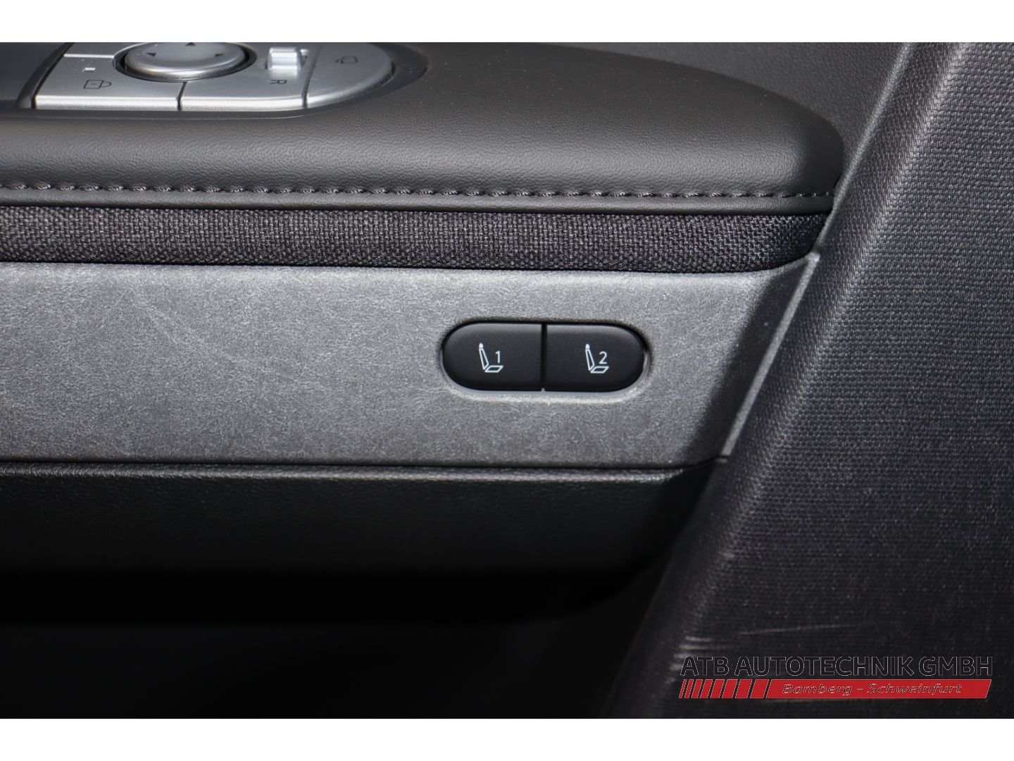 Fahrzeugabbildung Hyundai IONIQ 5 72,6 kWh UNIQ 98,2% SOH HUD El. Fondsitz