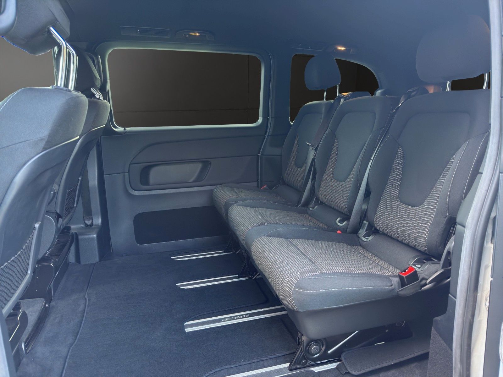 Fahrzeugabbildung Mercedes-Benz V 250*Kamera*3-Zonen*LED*Spurhalteass*Tempo*SHZ*