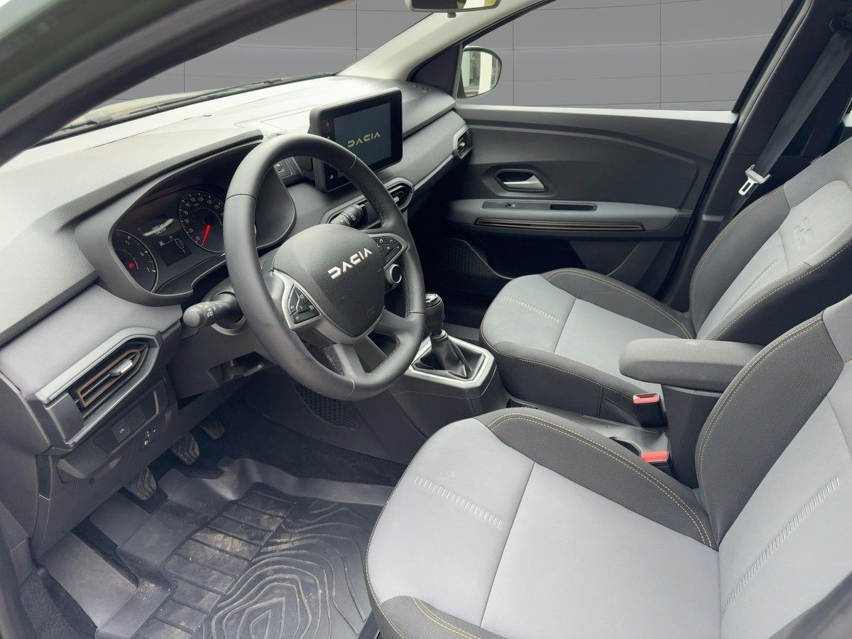 Fahrzeugabbildung Dacia Sandero Stepway Extreme+ TCe 100 Eco-G