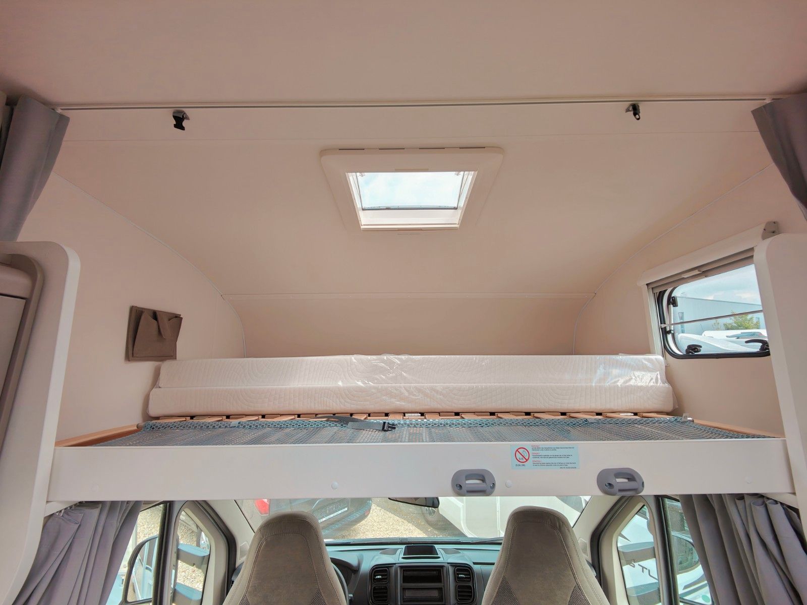 Fahrzeugabbildung Carado A-132  pro 2025  SPRING SALE  6.196 € SPAREN -