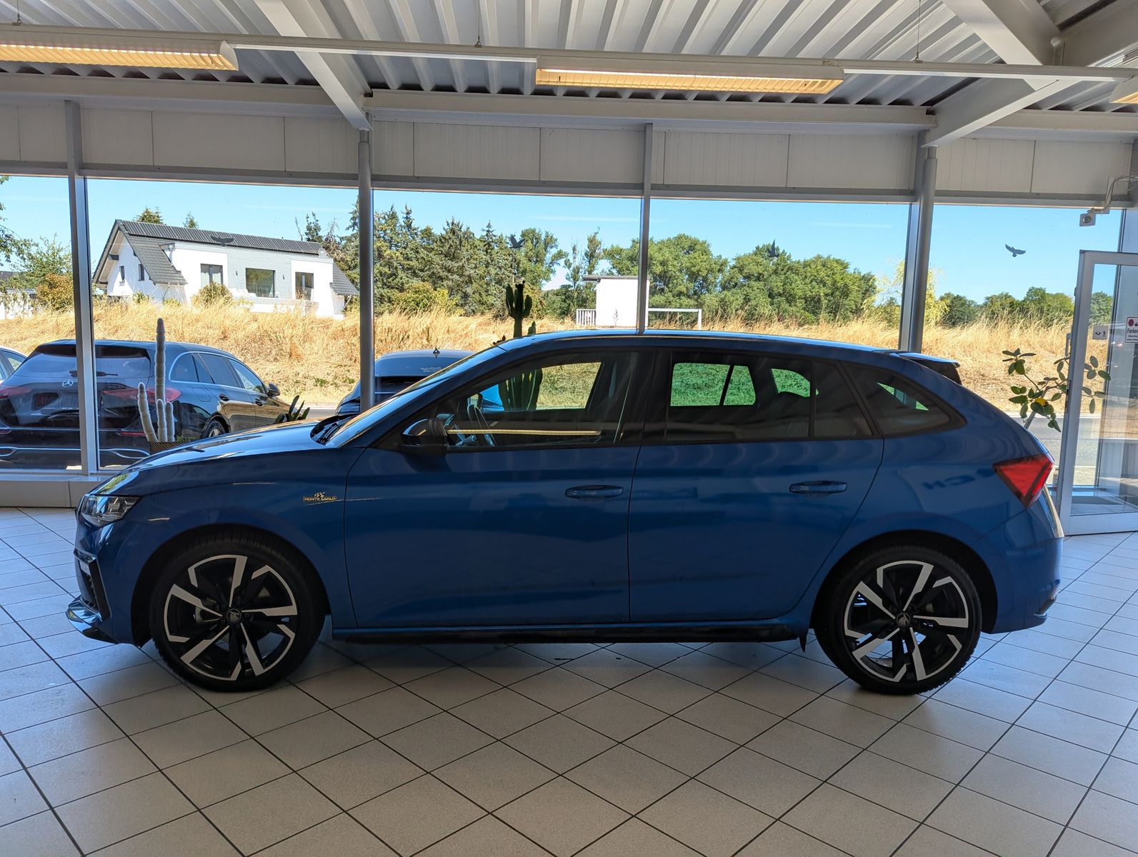 Fahrzeugabbildung SKODA Scala 1.5 TSI DSG Monte Carlo Kamera ACC LED 18"