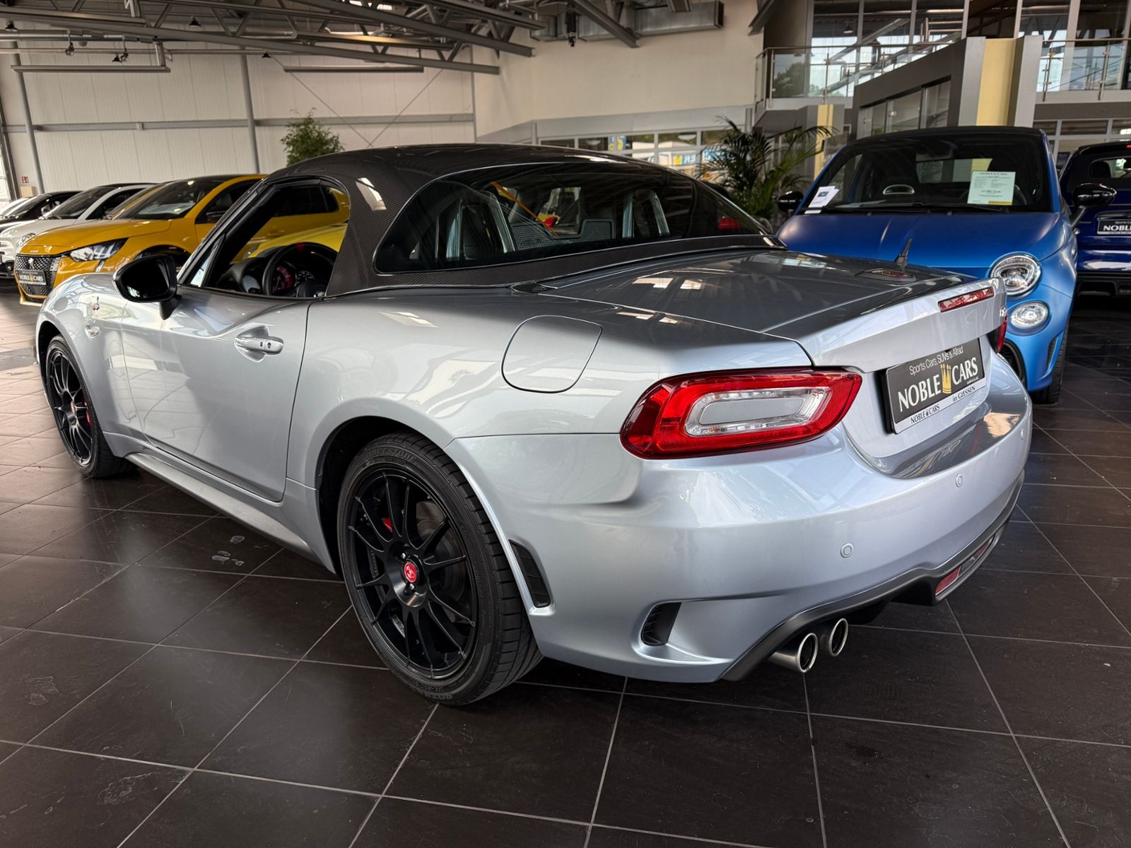 Fahrzeugabbildung Abarth 124 Spider GT HARDTOP LED LEDER