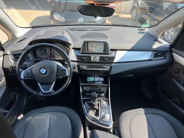 BMW 218 Active Tourer - 11
