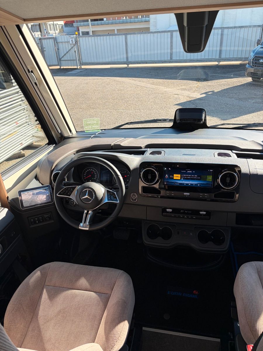 Fahrzeugabbildung Eura Mobil Integra Line 726 EF GT