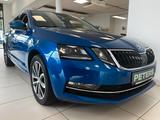 Skoda Octavia Combi Premium Edition FSE SHZG SITZHZG - Skoda Octavia: Premium Edition
