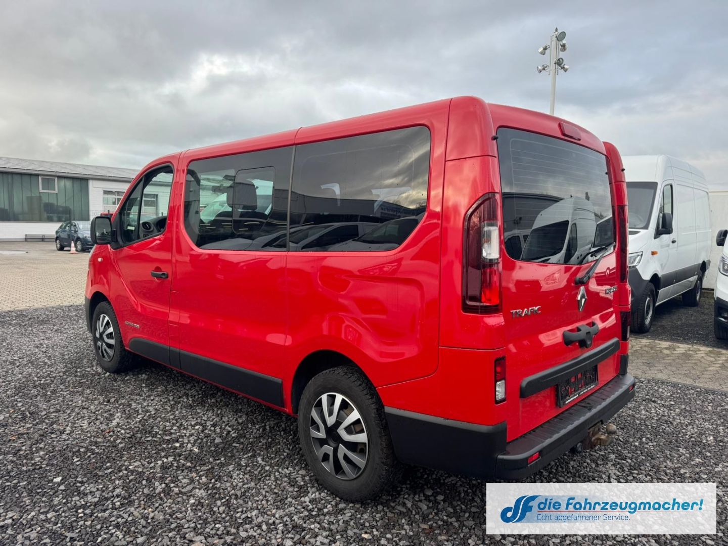 Fahrzeugabbildung Renault Trafic Combi L1H1 2,7t Expression *EXPORT