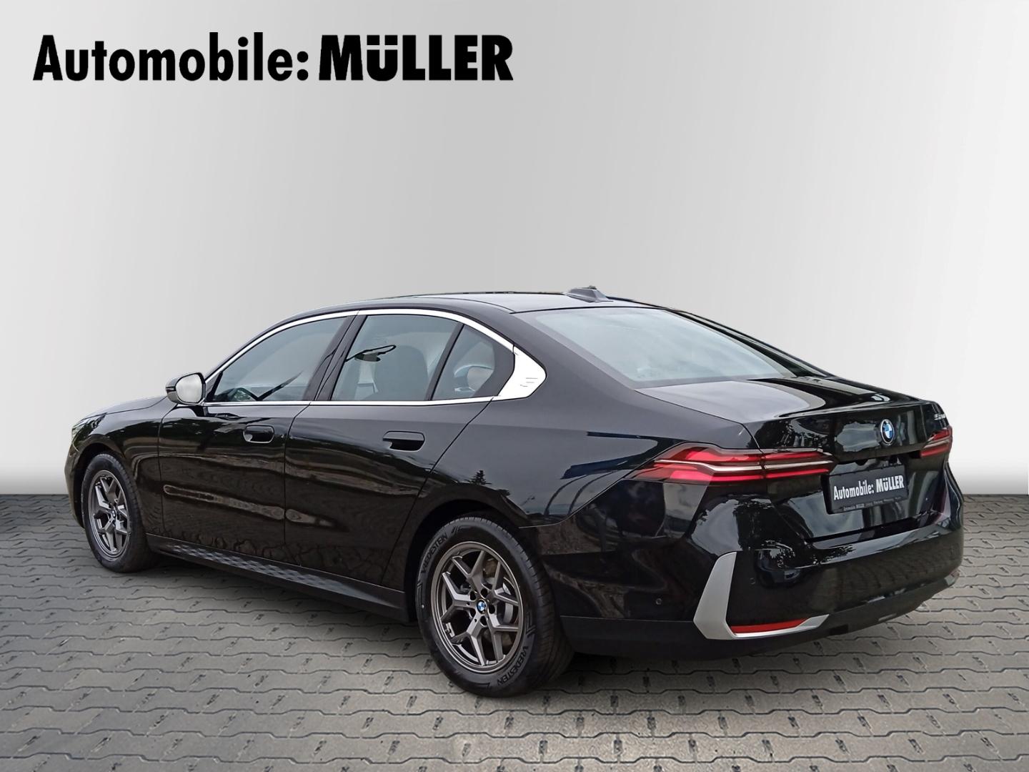 BMW 520 d Lim.+DAB+CARPLAY+HARMAN+LED+DRIVING ASS.