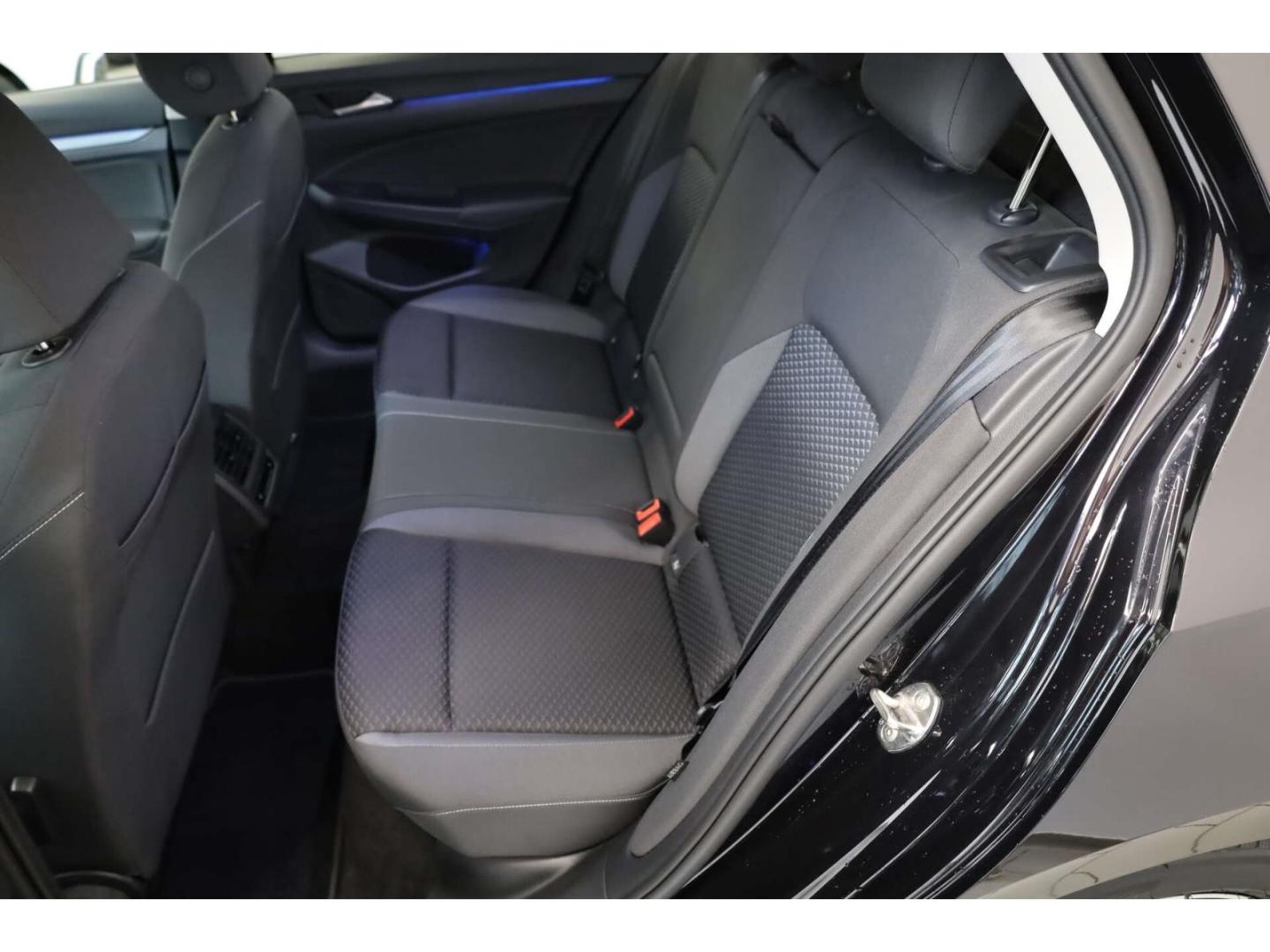 Volkswagen Golf 1.5 TSI Active 6-Gg Std.Hz./LED/NAV/HUD/RFK, миниатюра 15