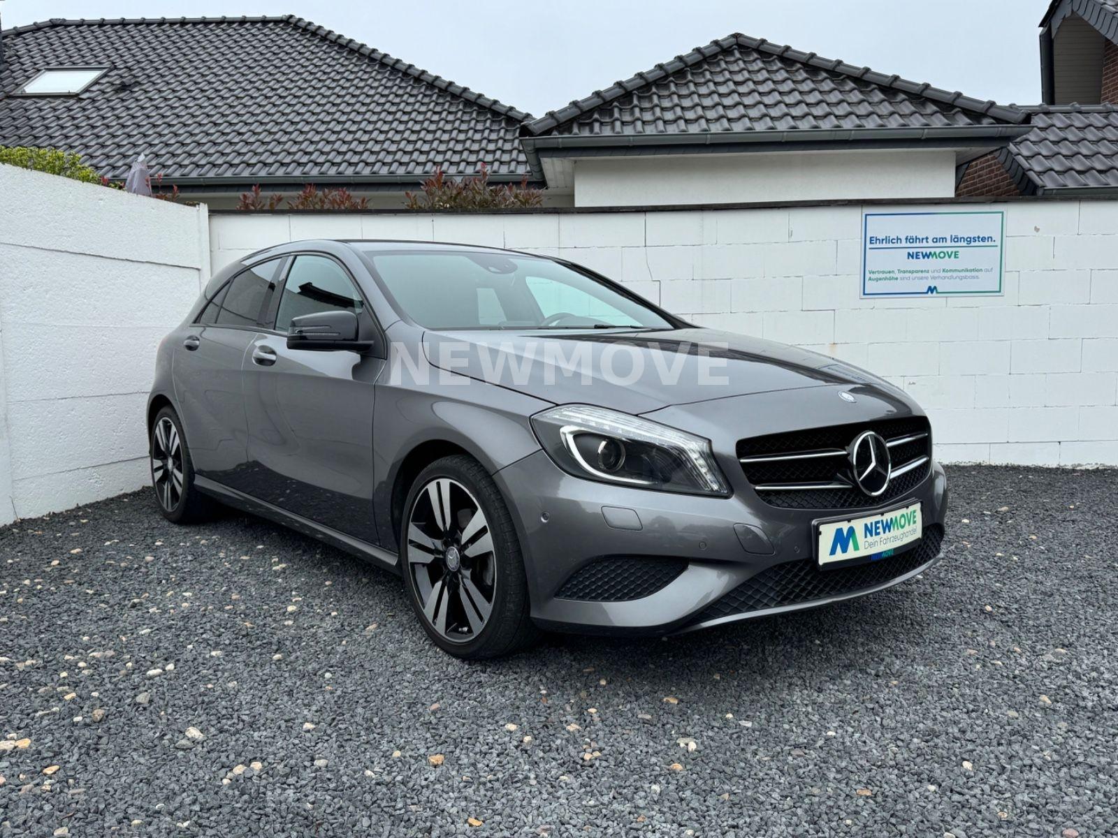 Mercedes-Benz A 200 7G DCT Navi Kam Night Tempo. BiXenon Leder