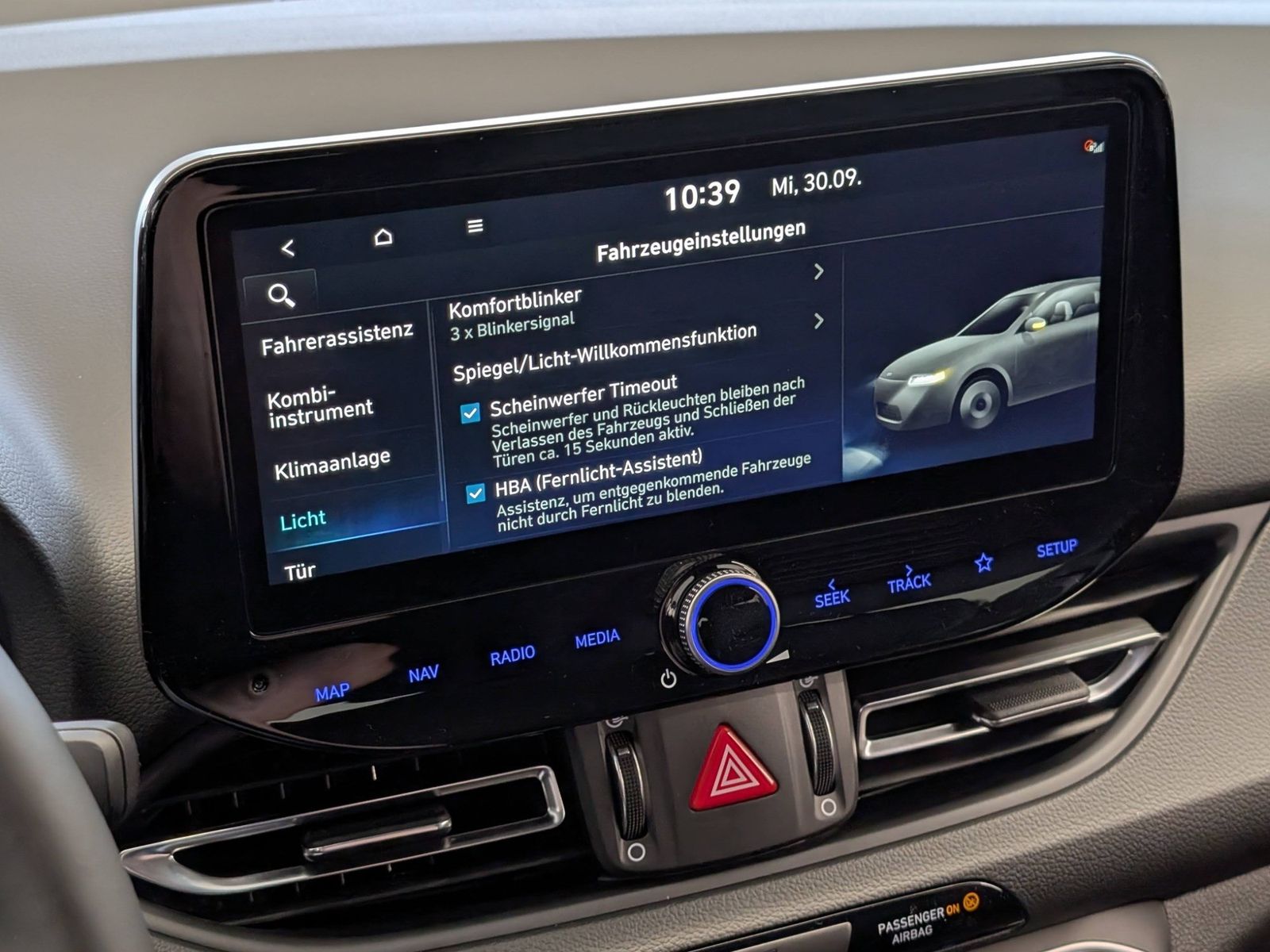 HYUNDAI i30 Kombi 1.6 T-GDI Trend Automatik SHZ Navi – Bild 28