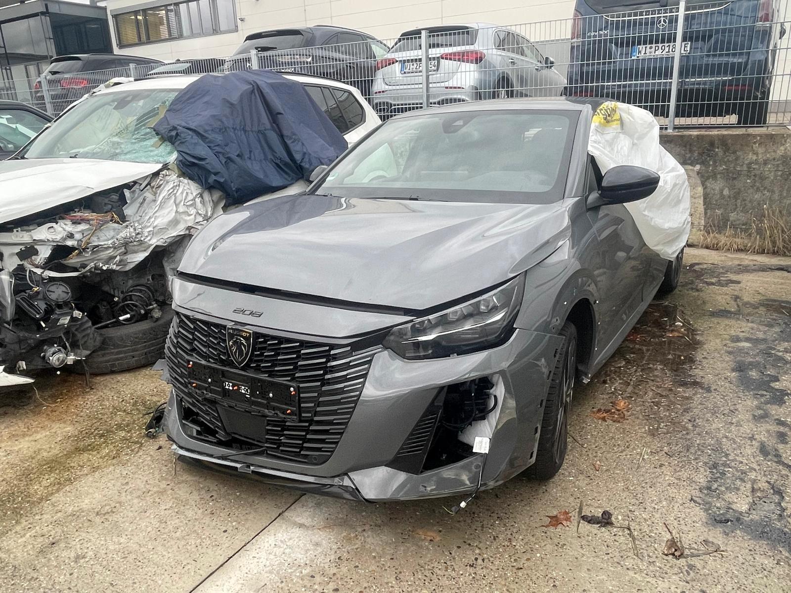 Peugeot 208 Hybrid 136 GT