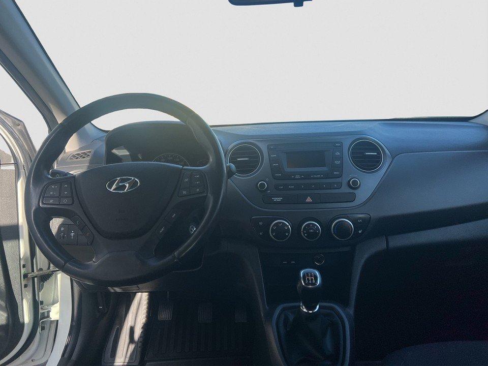 Hyundai i10 YES!+SHZ+LENK.HEIZ+BT+TEMP+LED+ISOFIX