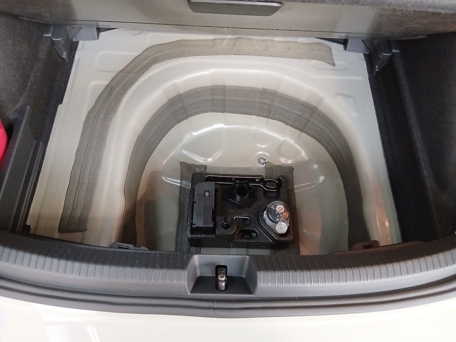 Fahrzeugabbildung Volkswagen Taigo Life 1.0 TSI DSG LED + Kamera +Sitzheizung