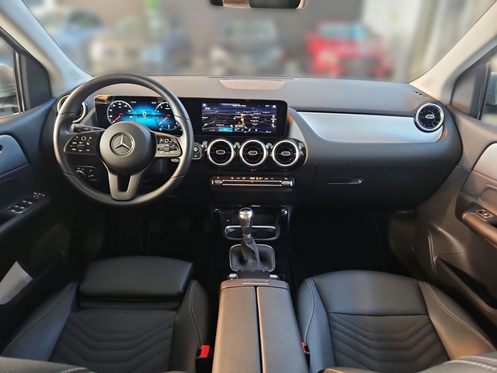 Fahrzeugabbildung Mercedes-Benz B 200 STYLE AHK Navi LED SHZ KAM SpurH ParkAss