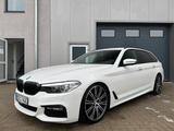 BMW 520 d M Sport Touring/ACC/Kamera/LED/SHZ/Navi - BMW 5er Reihe: Weiß