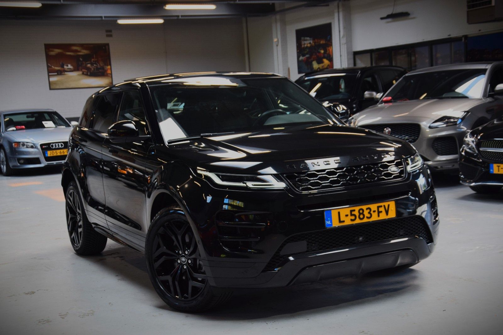 Land Rover Range Rover Evoque R-Dynamic P300e|1e Hand