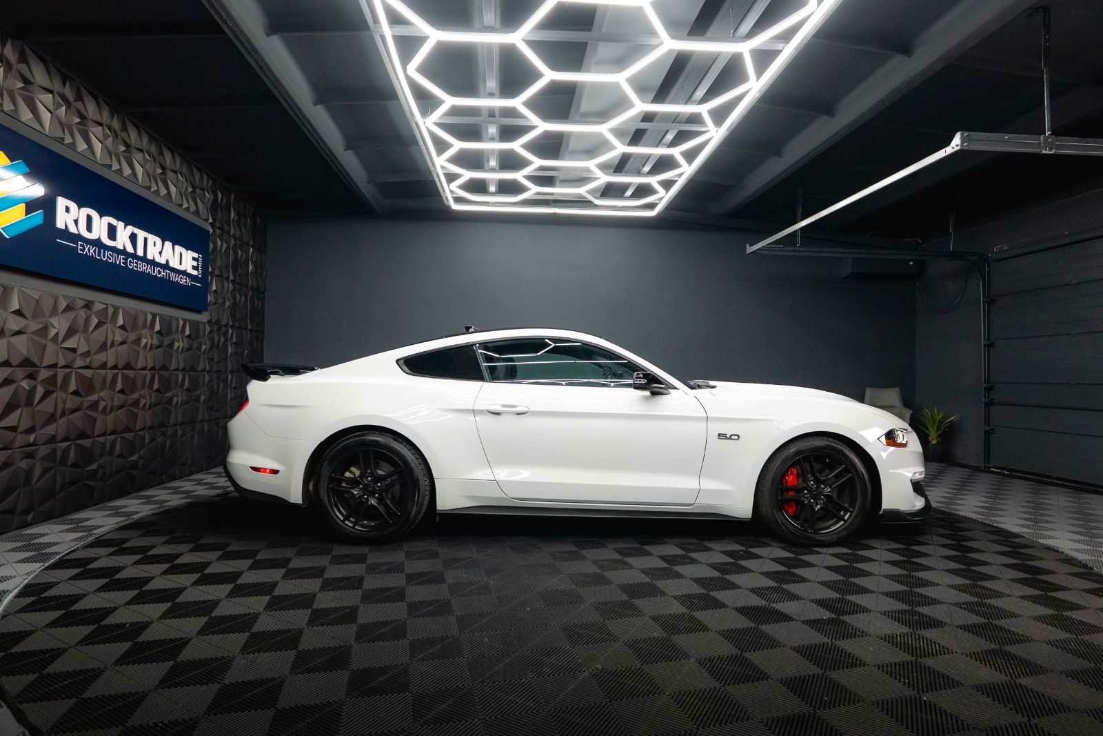 Fahrzeugabbildung Ford Mustang Shelby GT 500 5.0 V8 Performance PREMIUM