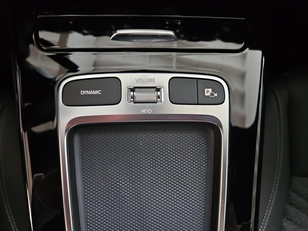 Fahrzeugabbildung Mercedes-Benz A 180 Progressive Navi KAM SpurH LED SHZ RDK