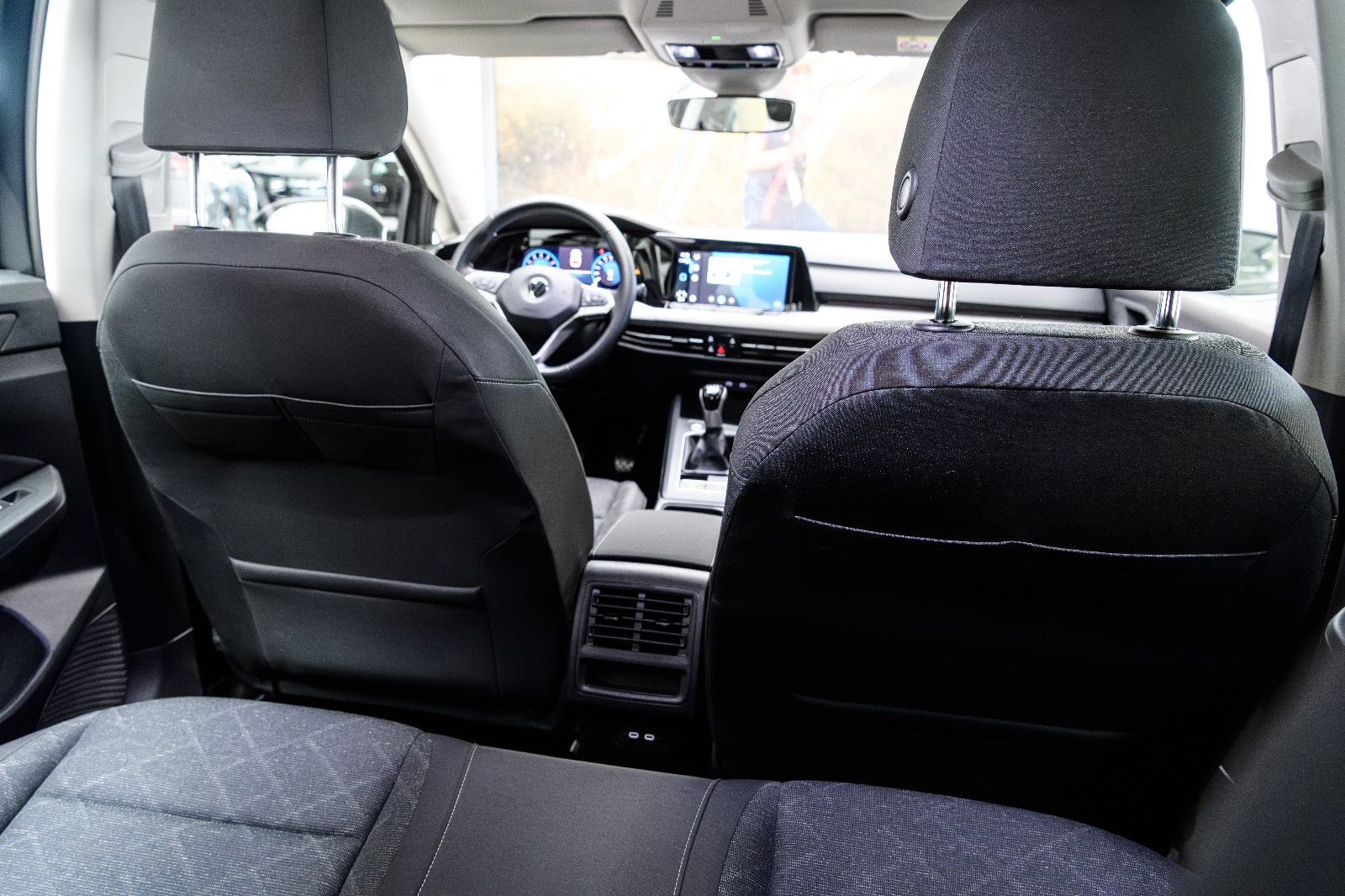 Fahrzeugabbildung Volkswagen Golf VIII Life +Navi +SHZ +ALU +LED +PDC