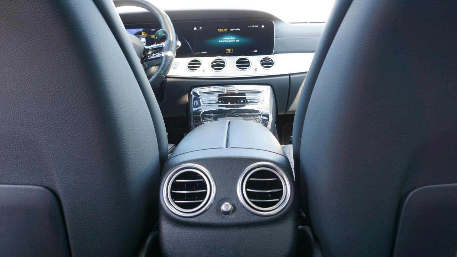 Fahrzeugabbildung Mercedes-Benz E 450 E T-Modell E 450 4Matic, AMG Line, Kamera