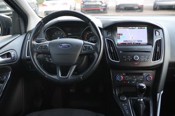 Ford Focus - 10