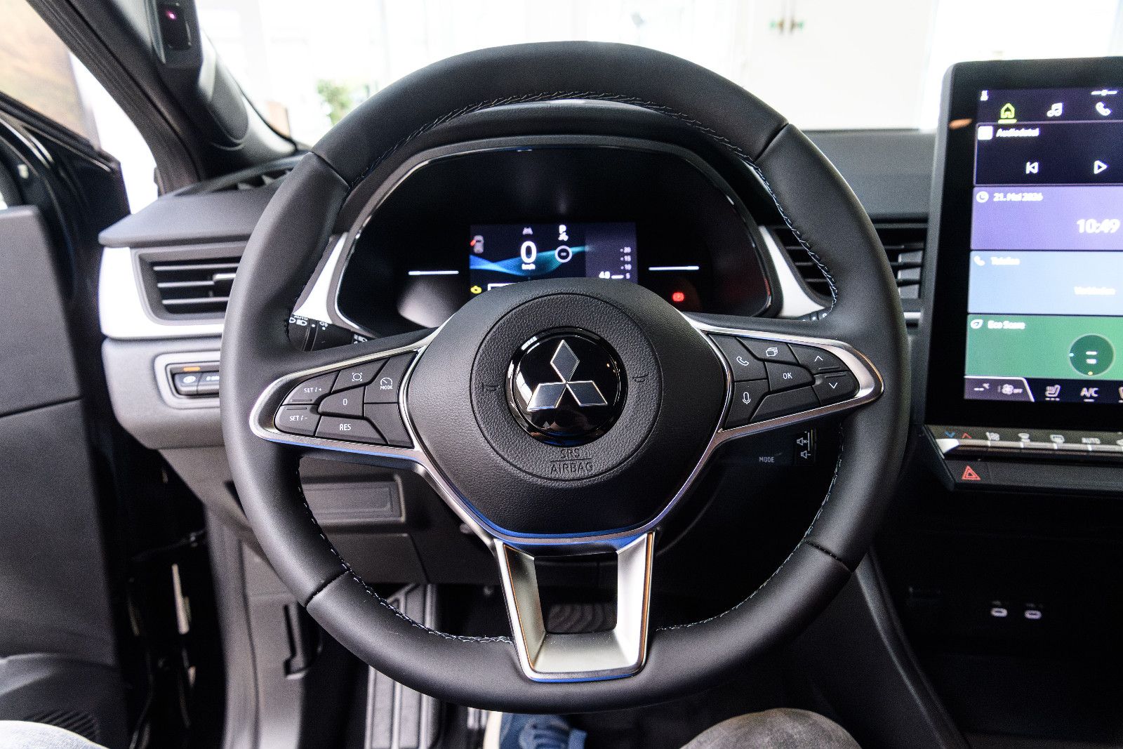 Fahrzeugabbildung Mitsubishi Diamant PLUS Black  Edition 1.8 HEV  +LED +
