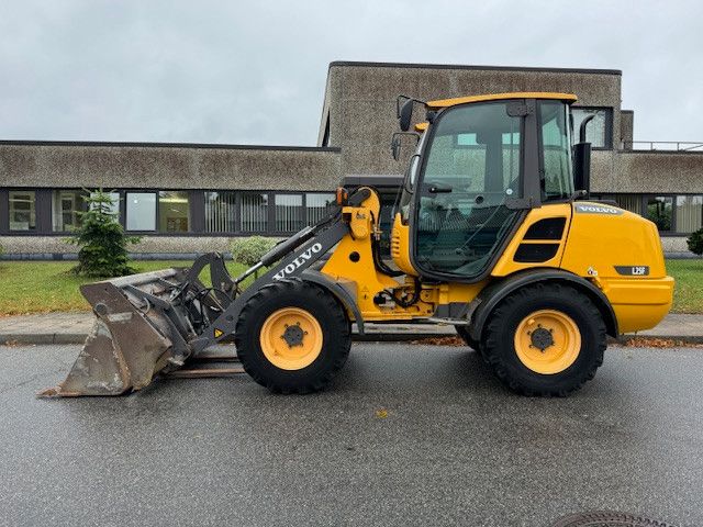 Volvo L 25 F 4 in 1 Schaufel Gabel