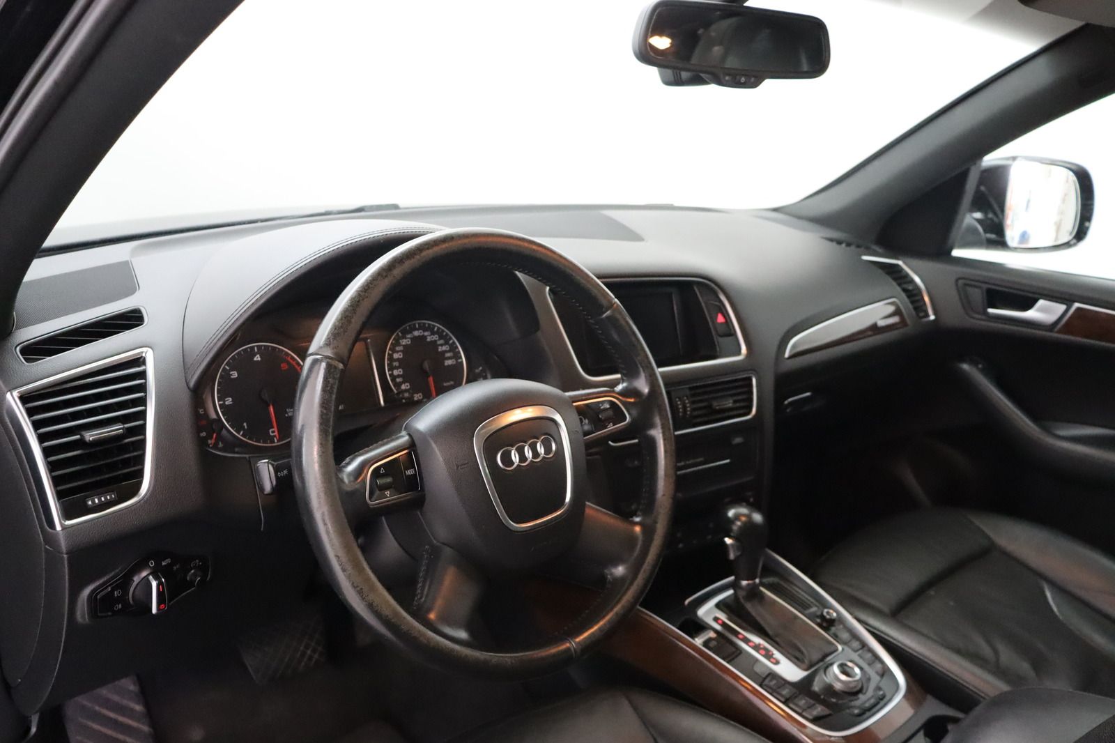 Fahrzeugabbildung Audi Q5 3.0 TDI S tronic quattro * Standhzg. * Pano
