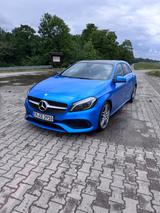 Mercedes-Benz AMG Line. A 180 BlueEFFICIENCY Style Edition  - Mercedes-Benz A 180: Panoramadach
