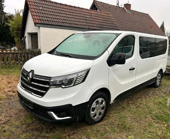 Renault Trafic L2 9 sitzer