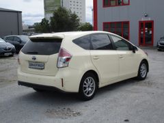 Fahrzeugabbildung Prius+ Comfort 7-Sitzer 1 Hand LED Keyless Entry