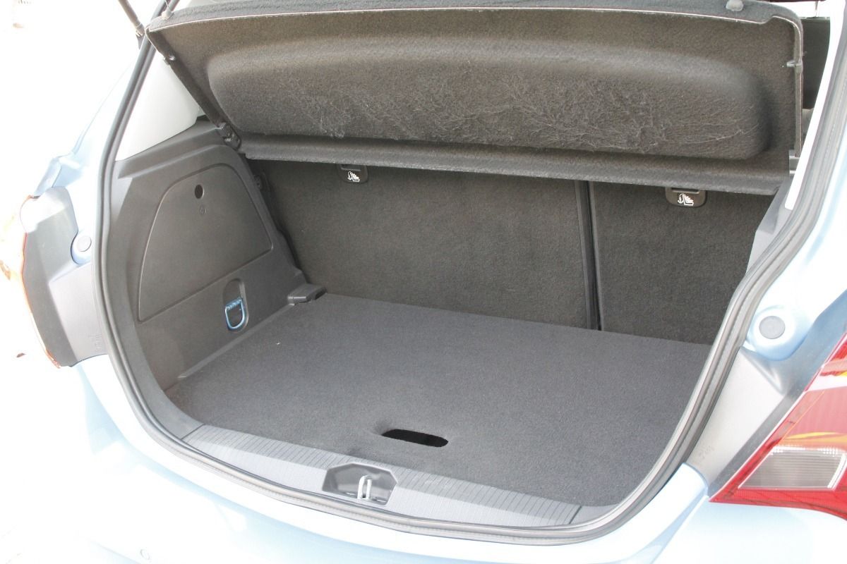 Fahrzeugabbildung Opel Corsa E 1.4 Active