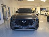 Mazda CX-80 PHEV AWD Homura Plus *PANO*360°*7Sitz* - Mazda CX-80 Homura mit Hybrid-Antrieb (Benzin/Elektro)
