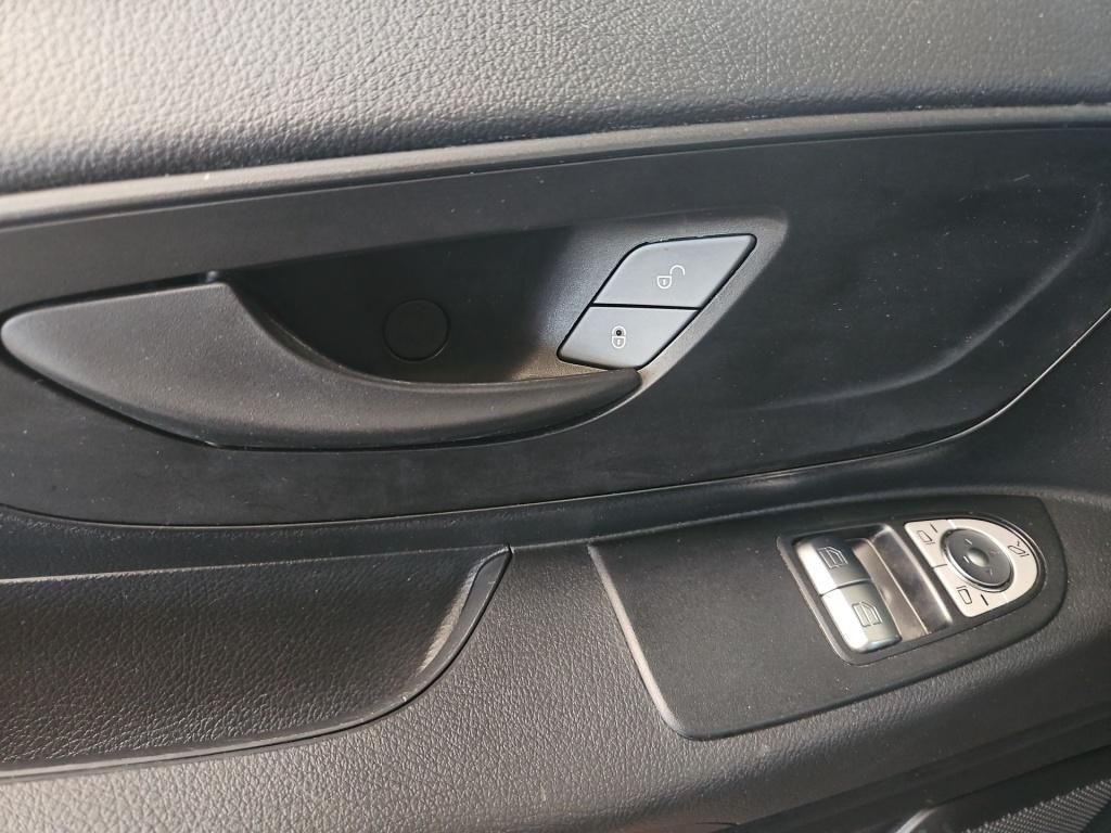 Fahrzeugabbildung Mercedes-Benz Vito 116 Tourer extralang 9 Sitze 2x Klima AHK