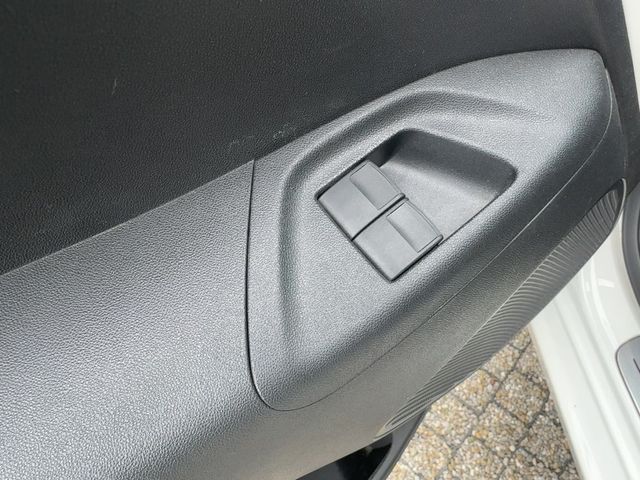 Foto Nummer 13: PEUGEOT 108
