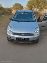 Ford Fiesta 2004  157tkm Tüv neu bei Kauf - Ford aus 2004: Ka