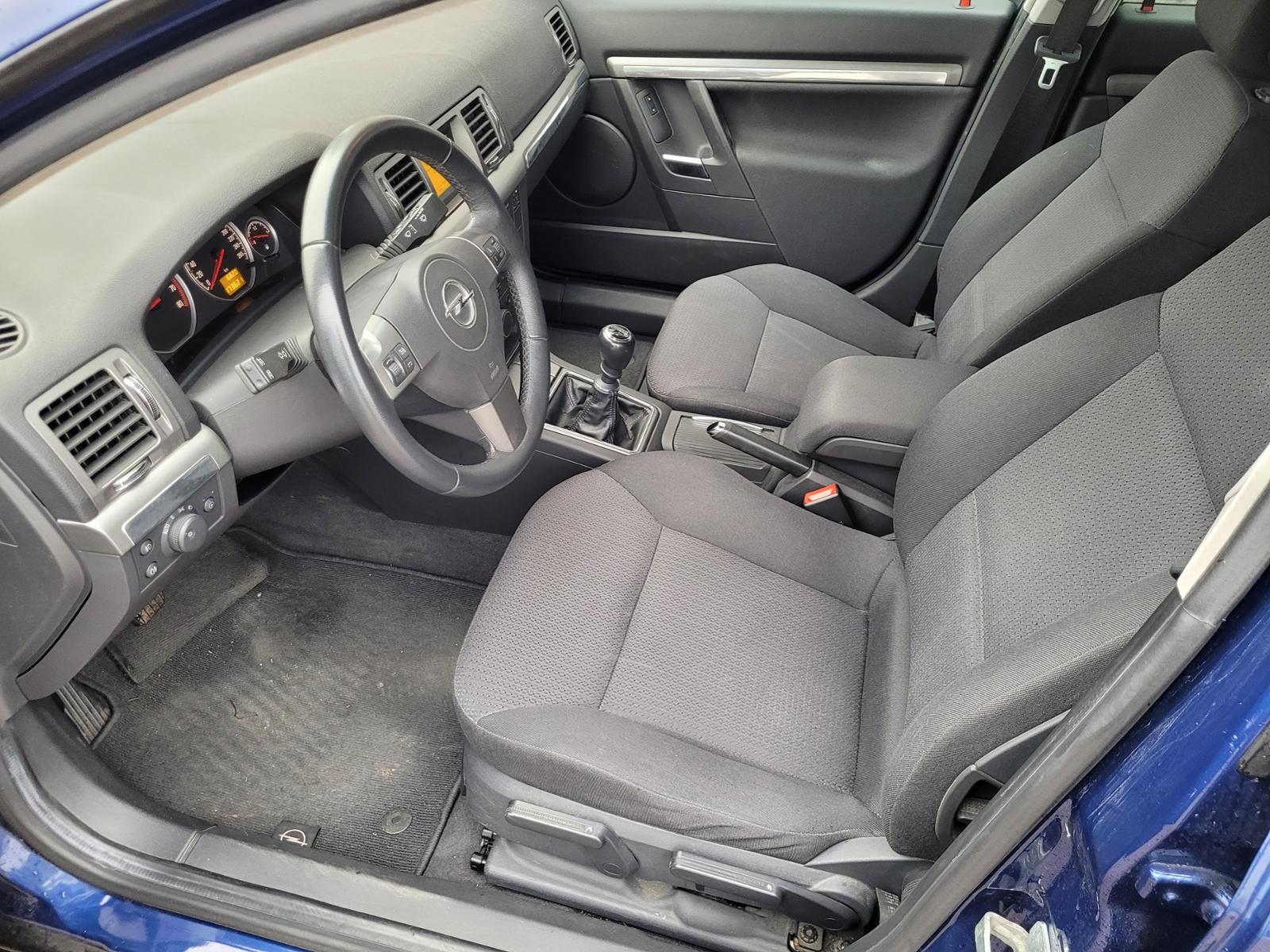 Opel Vectra 2006 — photo 9
