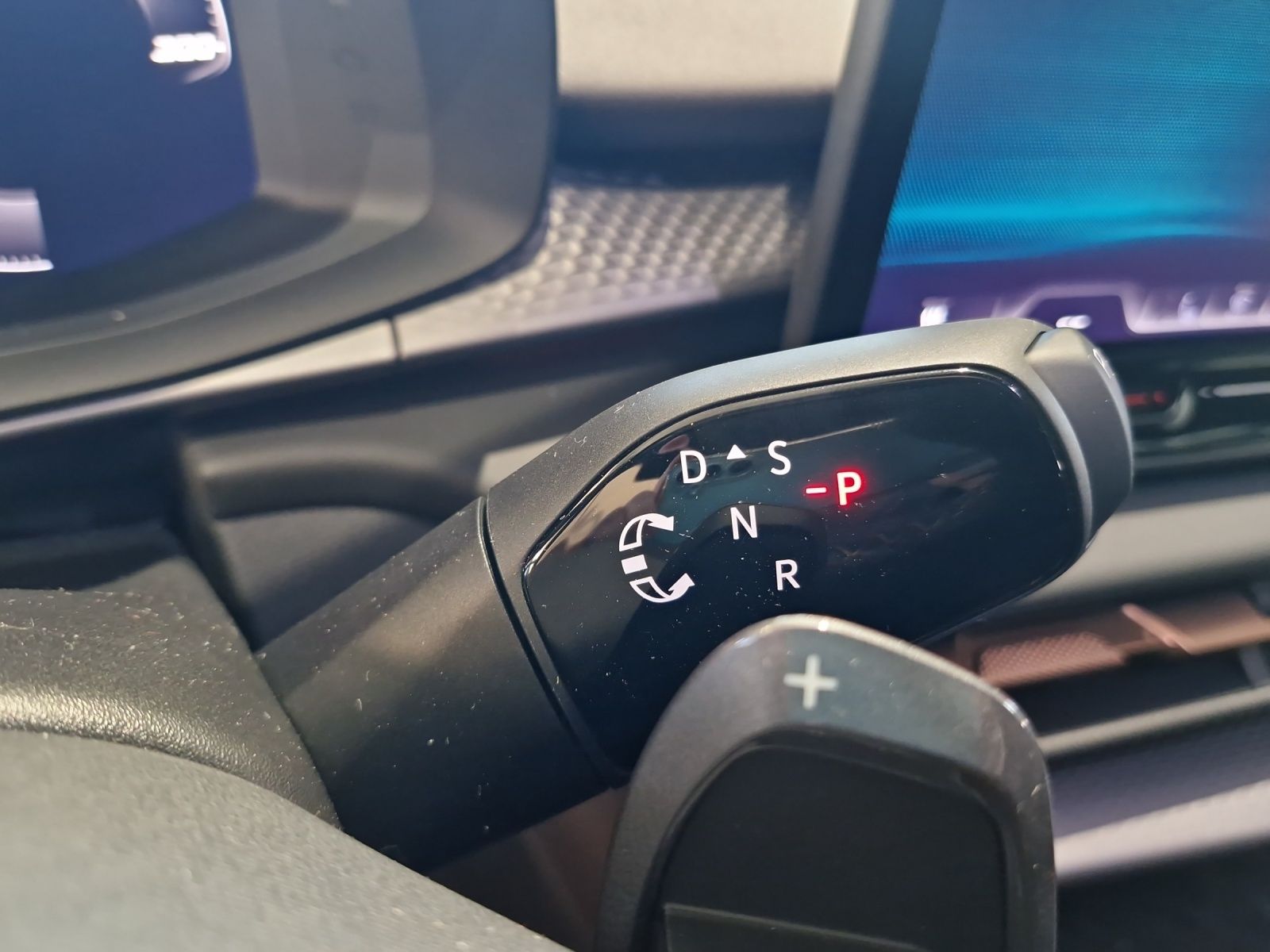 Fahrzeugabbildung CUPRA Terramar 1.5 e-Hybrid America's Cup Limited Edit