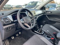 Fahrzeugabbildung Volkswagen T-Cross 1.0 TSI Goal LED VIRTUAL APP SHZ 17``