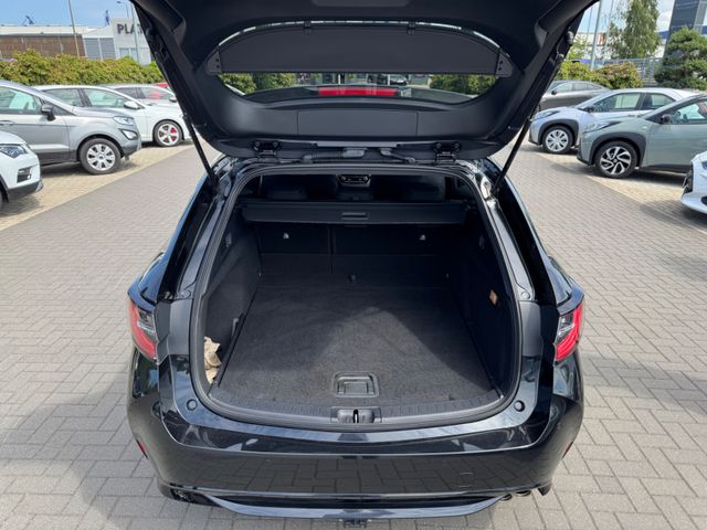 Toyota Corolla  Touring Sports Hybrid Club